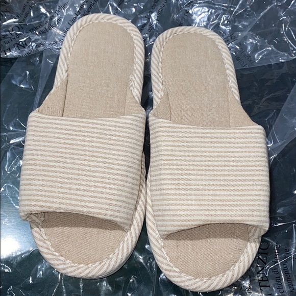 NUDE STRIPED SLIPPERS - Picture 1 of 4
